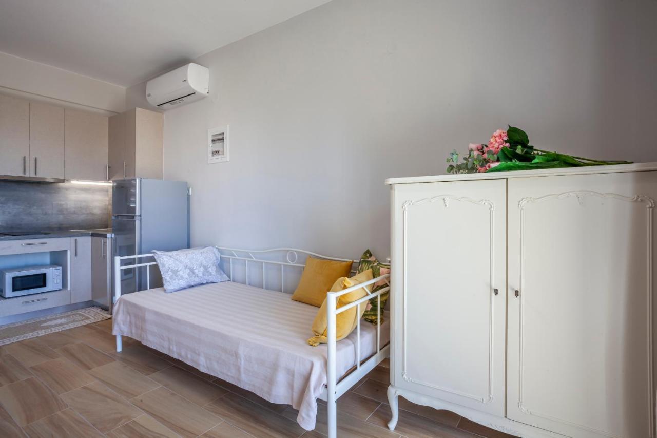 Lucid Dream Apt. |Bozinis Psakoudia Bagian luar foto