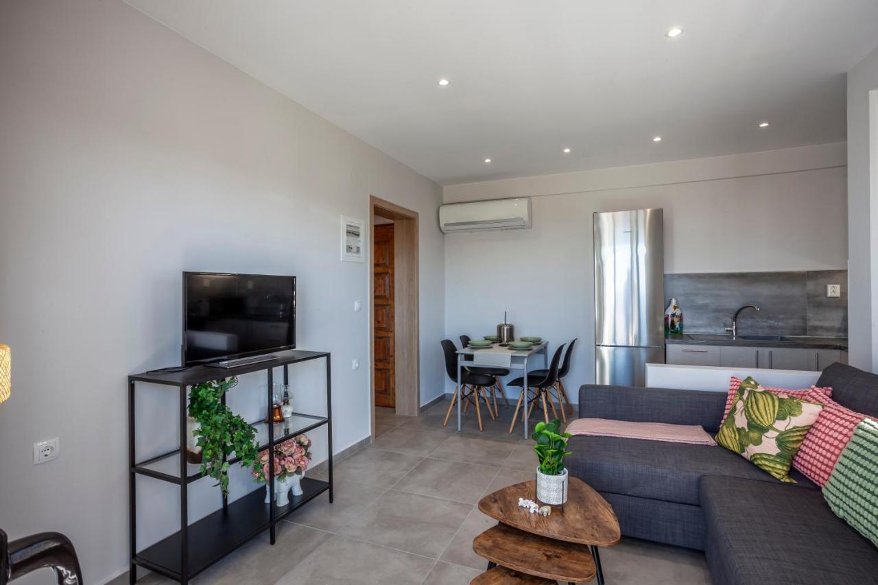 Lucid Dream Apt. |Bozinis Psakoudia Bagian luar foto