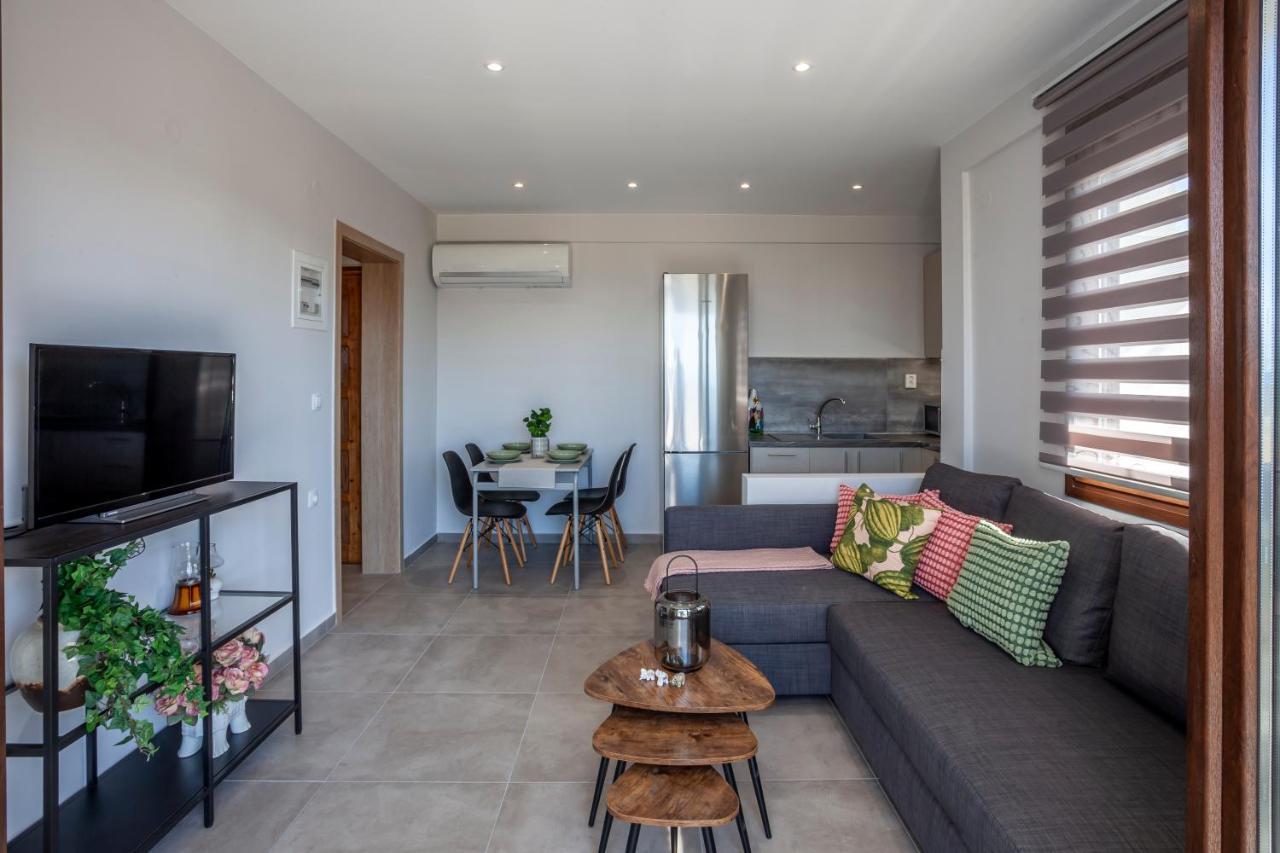 Lucid Dream Apt. |Bozinis Psakoudia Bagian luar foto